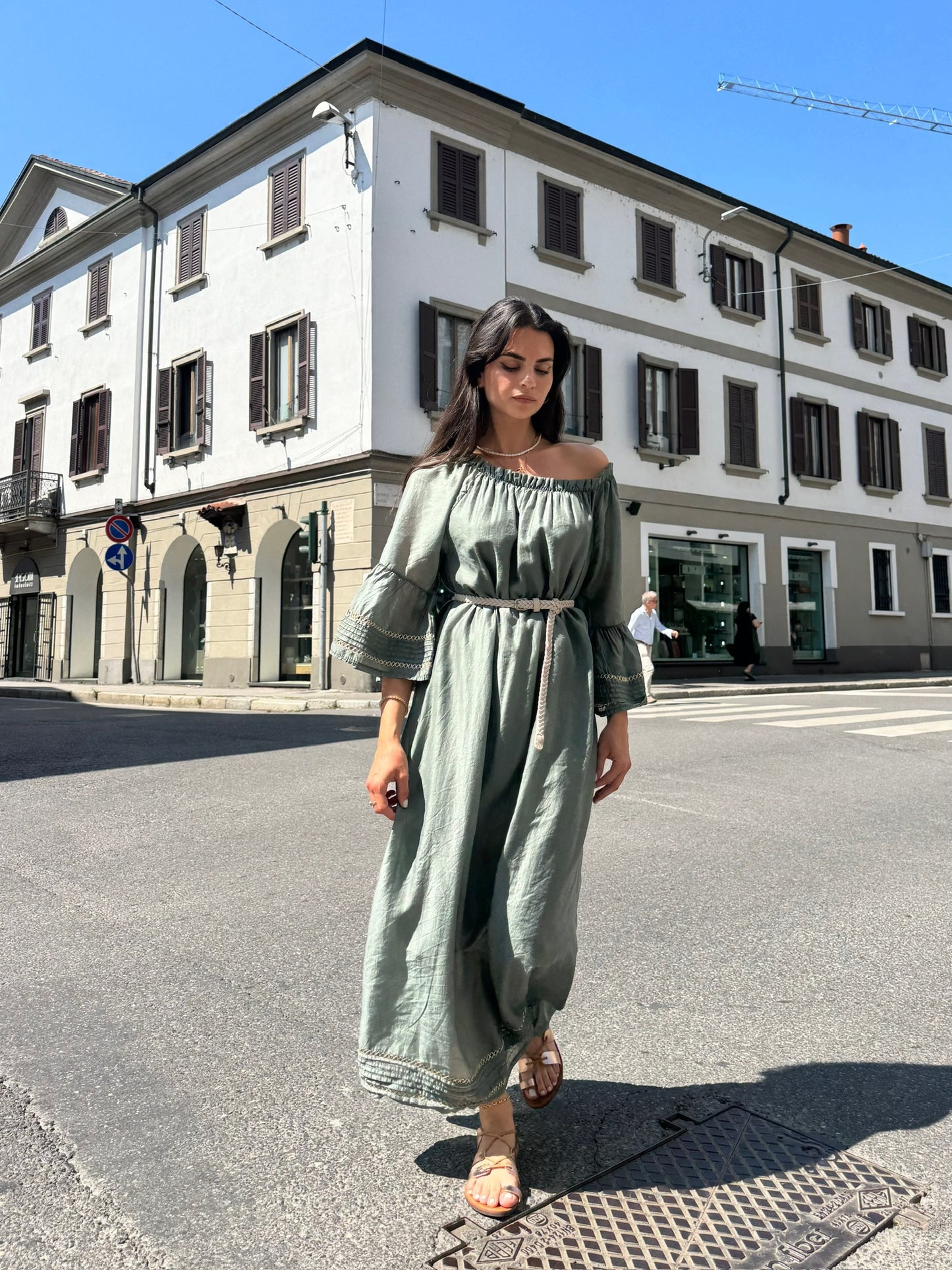 Abito scollo arricciato