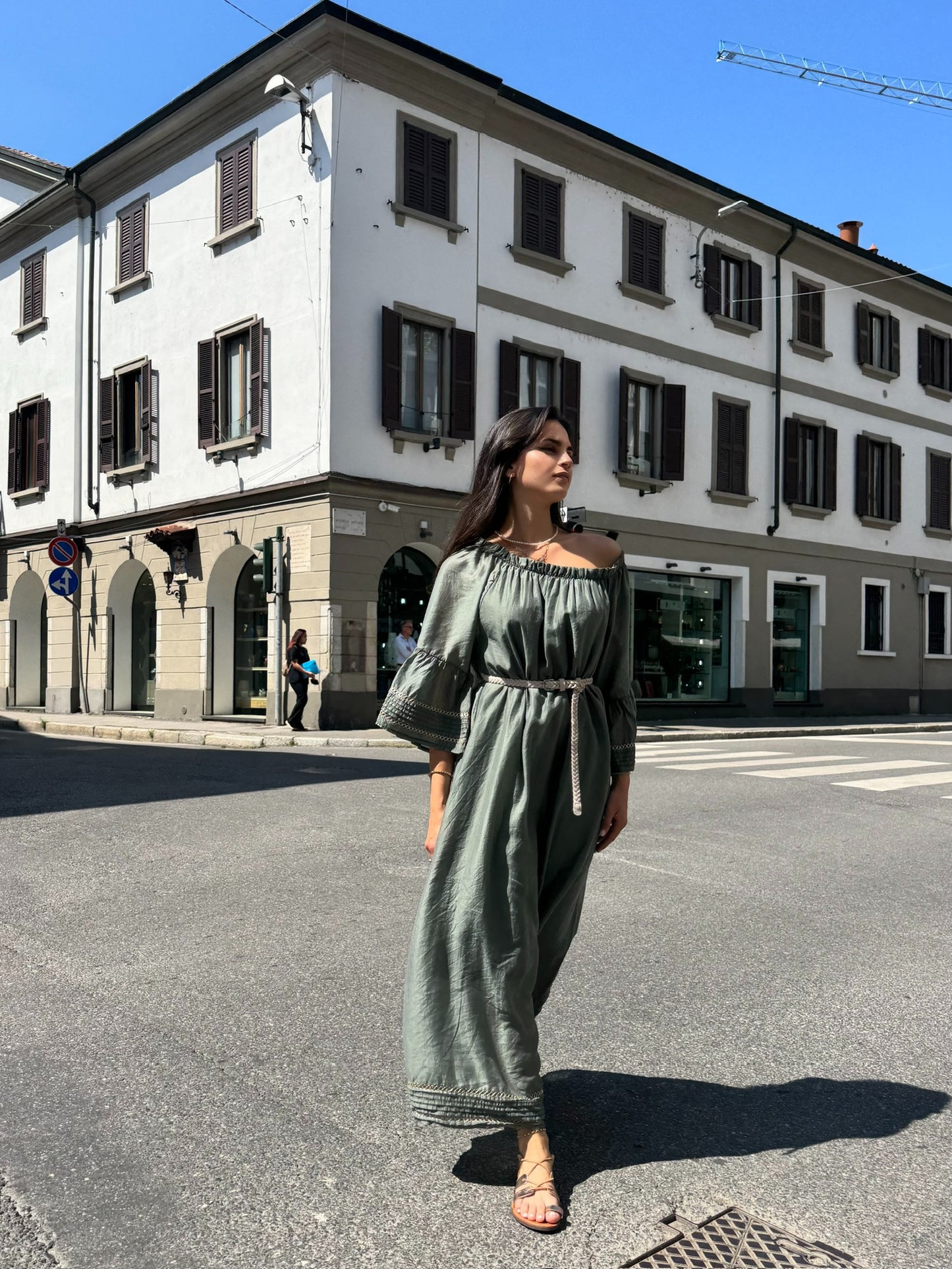 Abito scollo arricciato